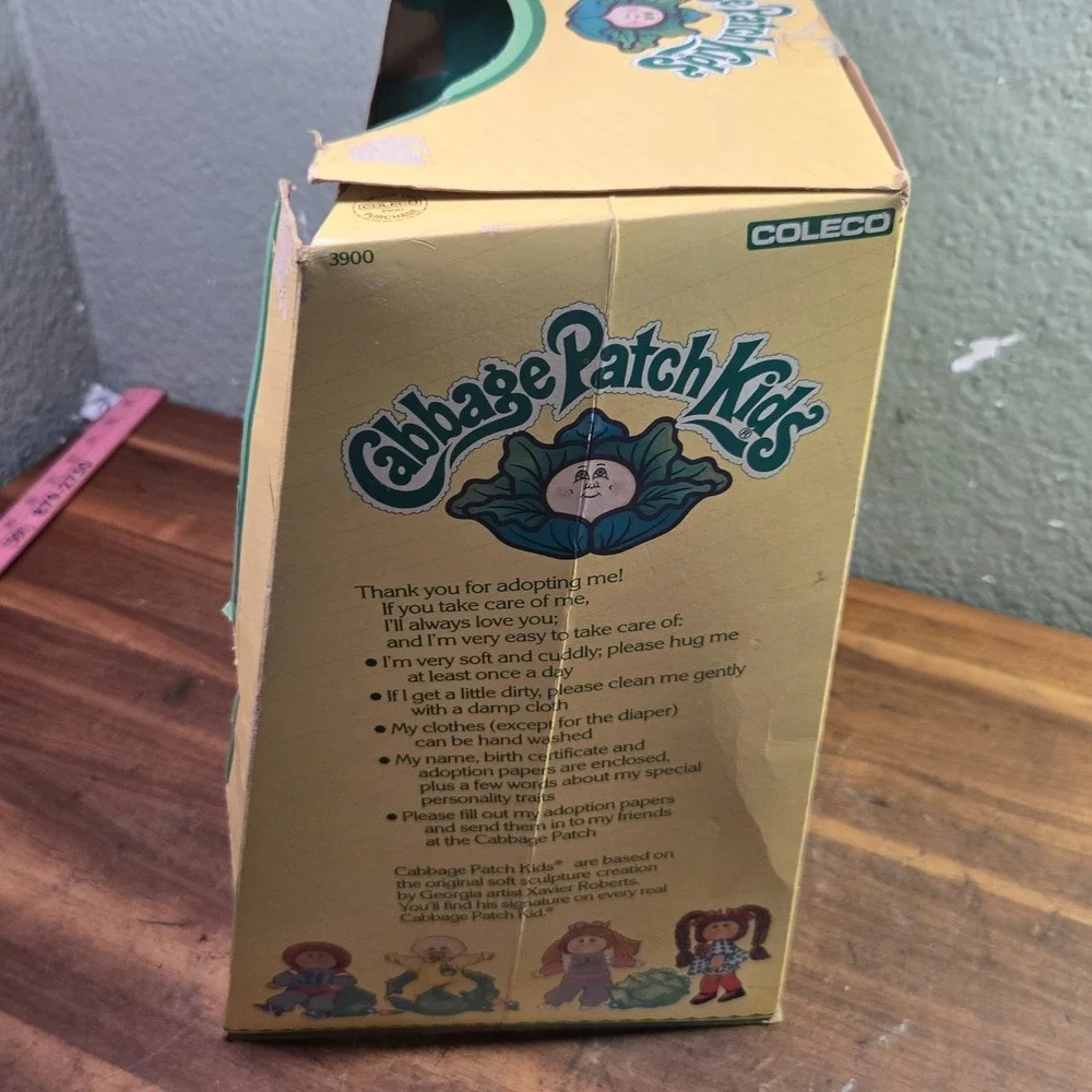 Cabbage Patch Kids 1985 16in Girl Doll MPN 3900 Soft Body in Original Box